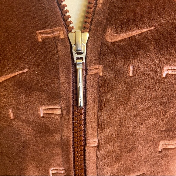 Nike Womens Velour Jacket in Bronze Eclipse Large - Picture 4 of 10